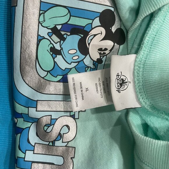 Kawaii walt Disney World Tie Dye teal colors Sweatshirt Size XL 100% Cotton - Picture 6 of 12